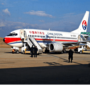 福成航空货运航空快运业稳步发展的原因是什么？